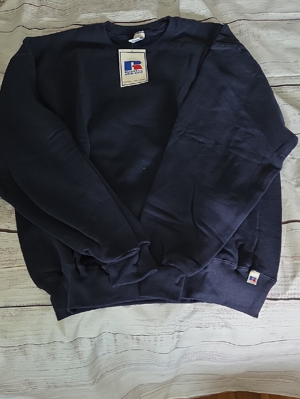 Russell Athletic Men’s Dark Navy Crewneck Sweatshirt